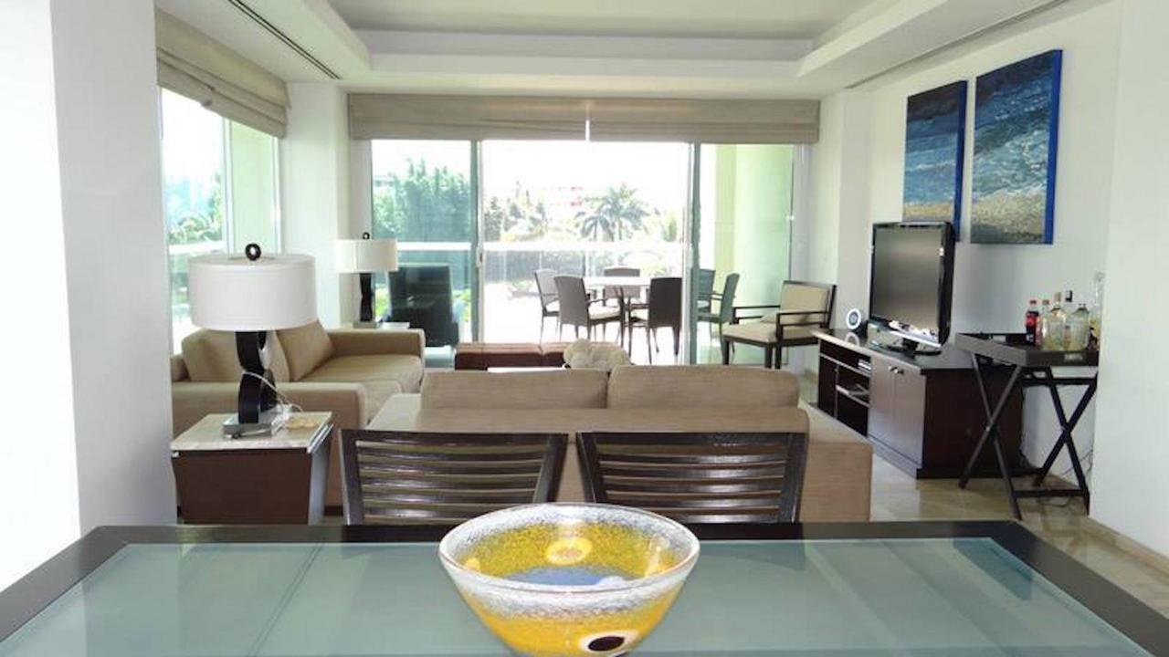 Aparthotel Carrillos's Unlimited Luxury
